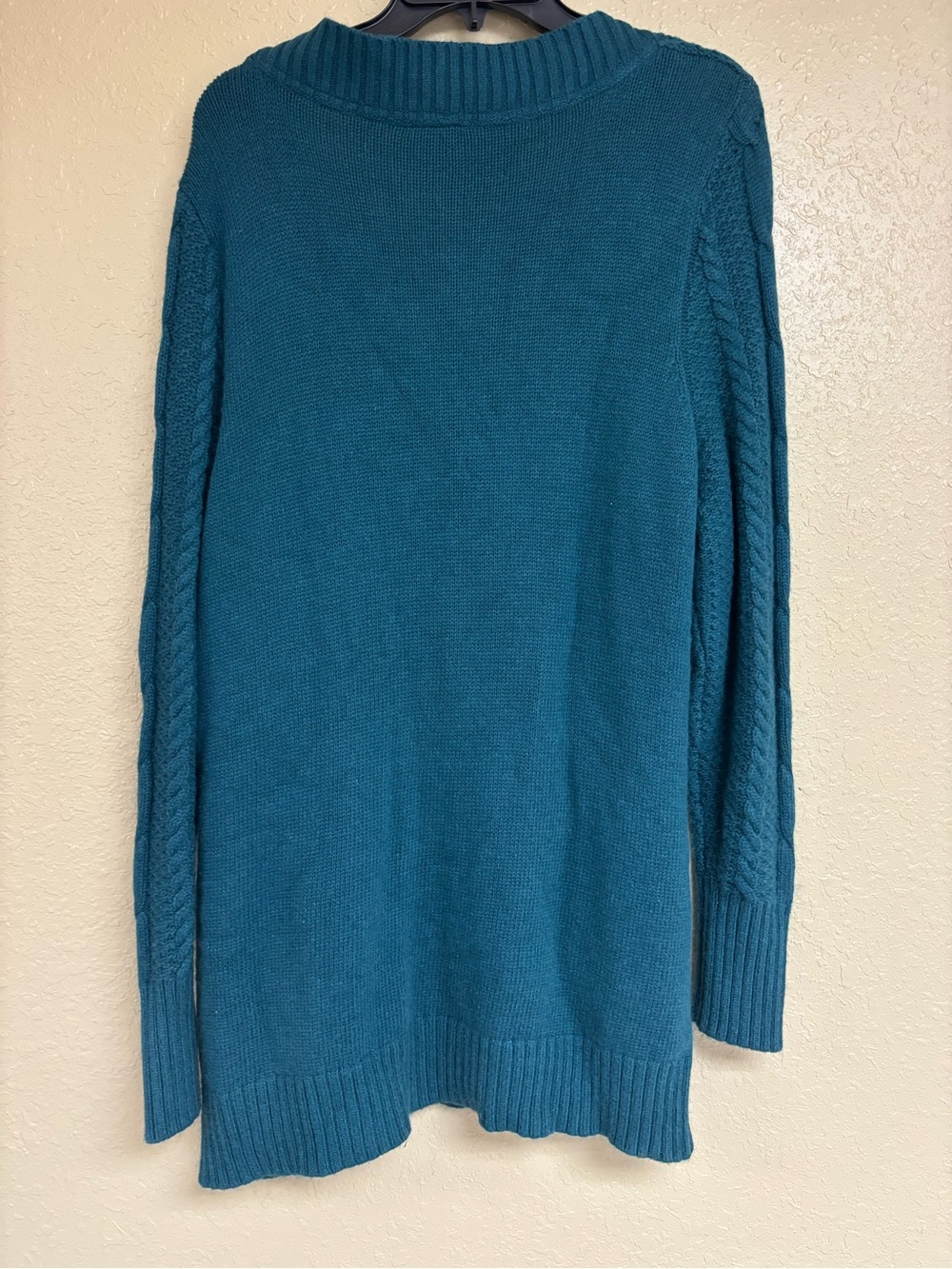 Lane Bryant Teal V-Neck Cable Knit Sweater - Picture 2 of 6